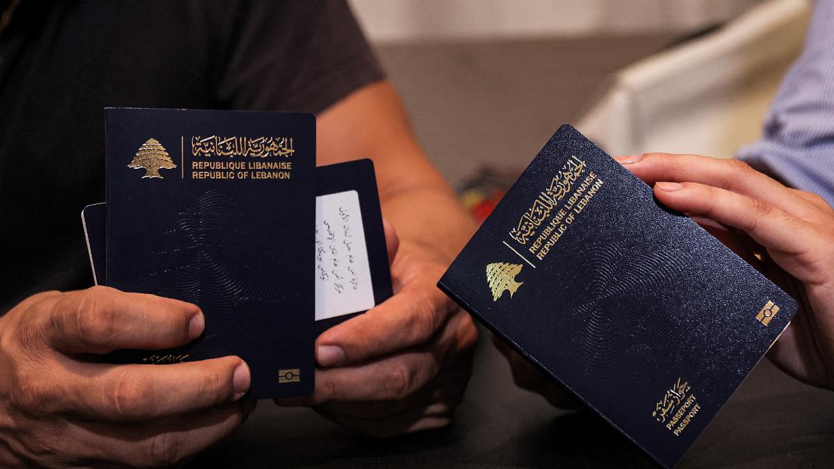 لبنان يُعلّق طلبات استصدار جوازات السفر لهذا السبب