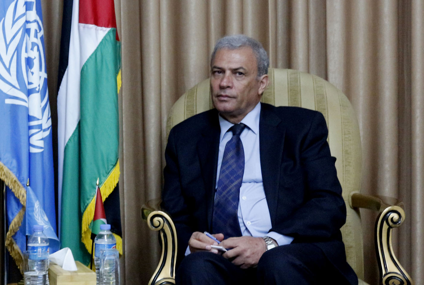 أبو عمرو يطلع دبلوماسيا ألمانيا على معاناة الشعب الفلسطيني