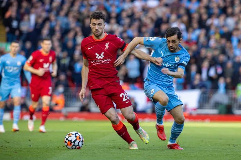مانشستر سيتي وليفربول يبقيان باب التكهن مفتوحاً بشأن بطل الدوري