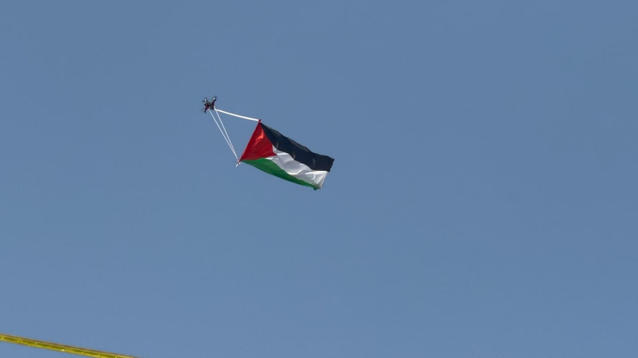 مسيرة الأعلام الاستفزازية وطبيعة الرد الفلسطيني.. المقاومة الشعبية سمة المرحلة