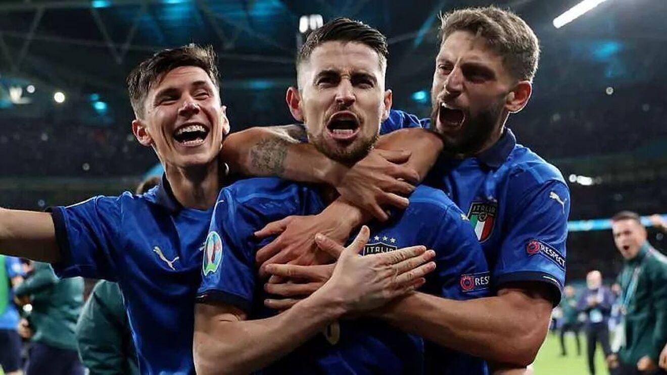 دوري الأمم الأوروبية: إيطاليا تتصدر "أسياد أوروبا" بفوز على هنغاريا