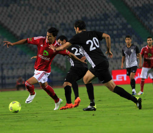 الأهلي ينتصر على إنبي ويقترب من الأهرام والزمالك