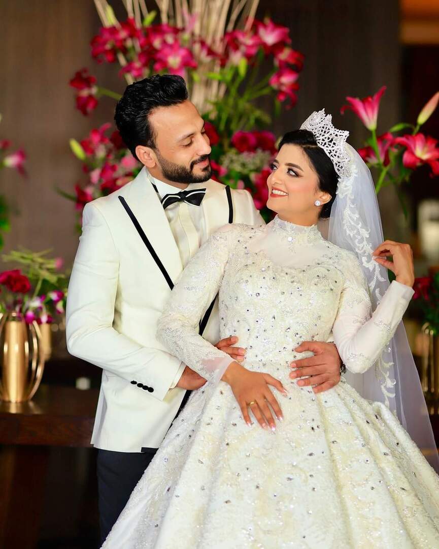 البلوغر المصرية أحلام عادل تكشف قصة انفصالها عن زوجها خلال أداء العمرة