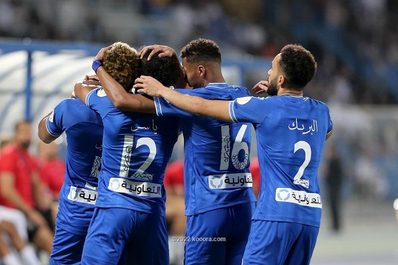 الهلال يفوز على أبها ويتصدر ترتيب الدوري السعودي