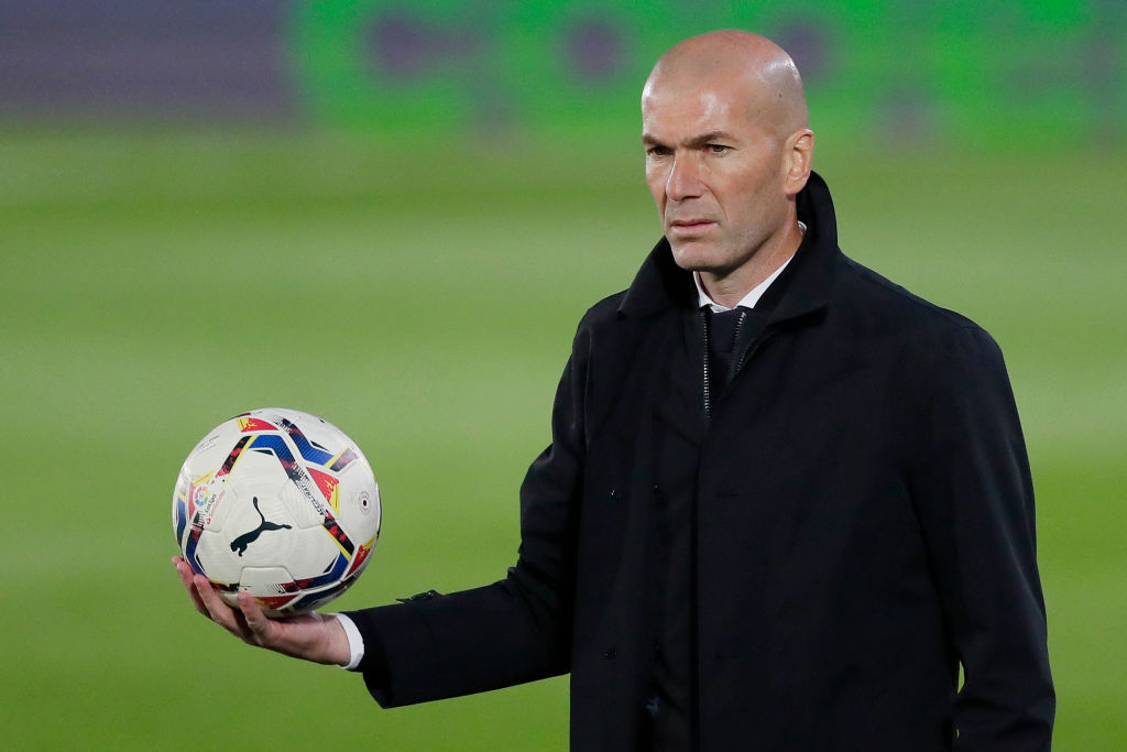 زيدان في الصدارة.. قائمة المرشحين لتدريب ريال مدريد