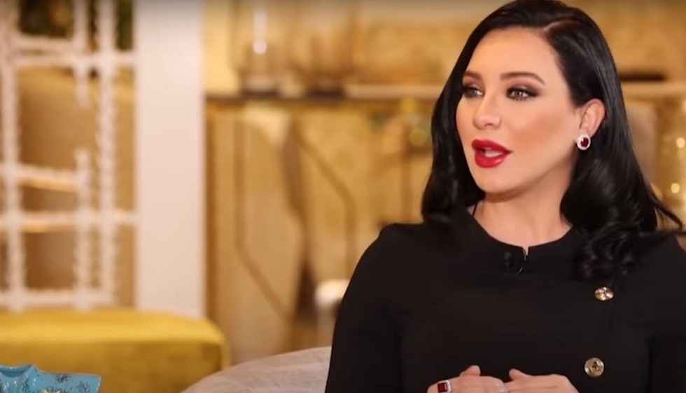سلاف فواخرجي تكشف عن أخذ حقنة تسبب شللاً موقتاً