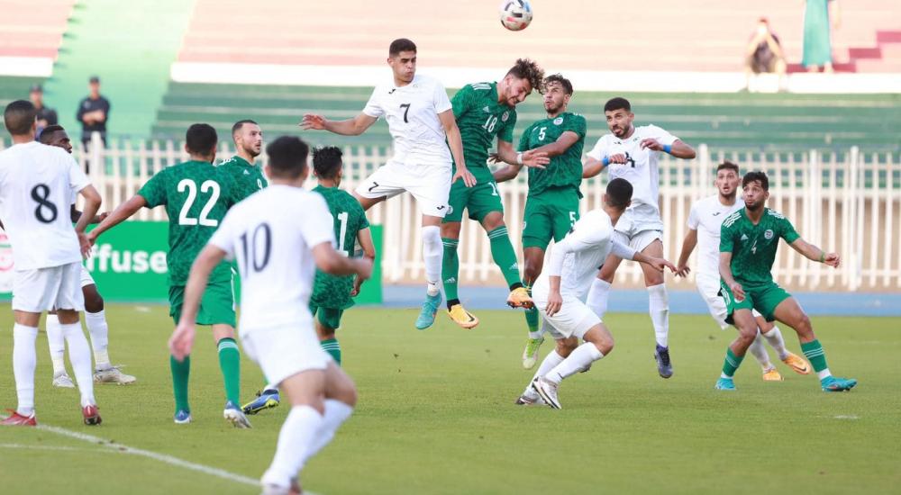 الفدائي الأولمبي يحظى بخسارةٍ أمام نظيره الجزائري