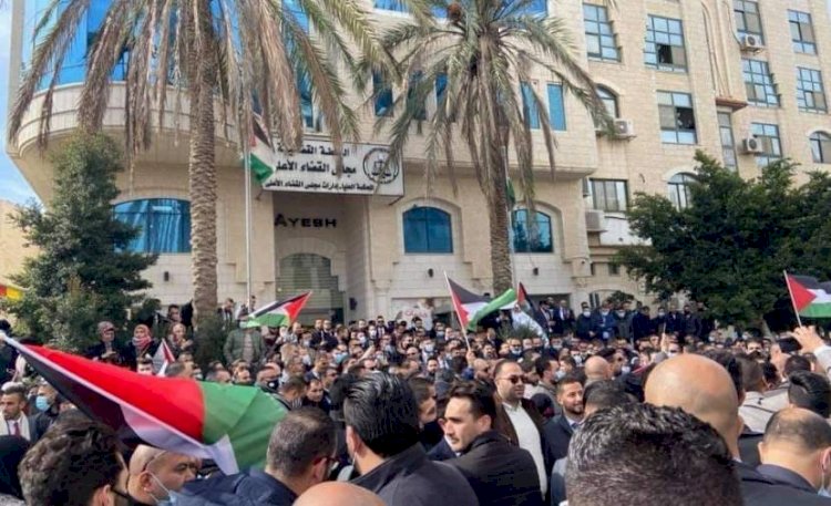 نقابة المحامين تقرر استمرار تعليق العمل أمام جميع المحاكم