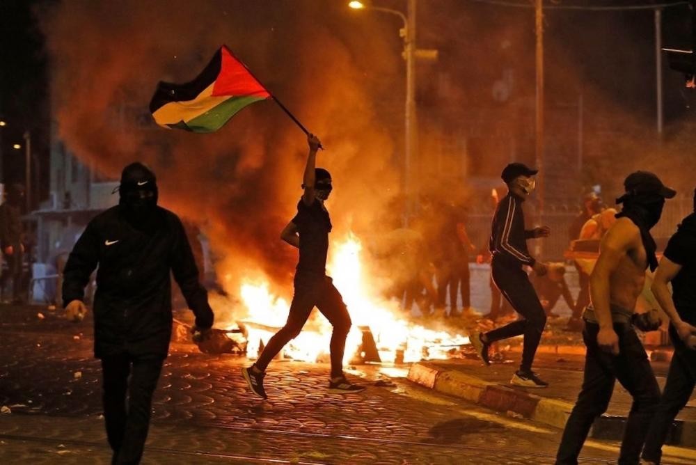 الإفراج عن شاب من معتقلي هبة الكرامة بشرط الإبعاد والحبس المنزلي