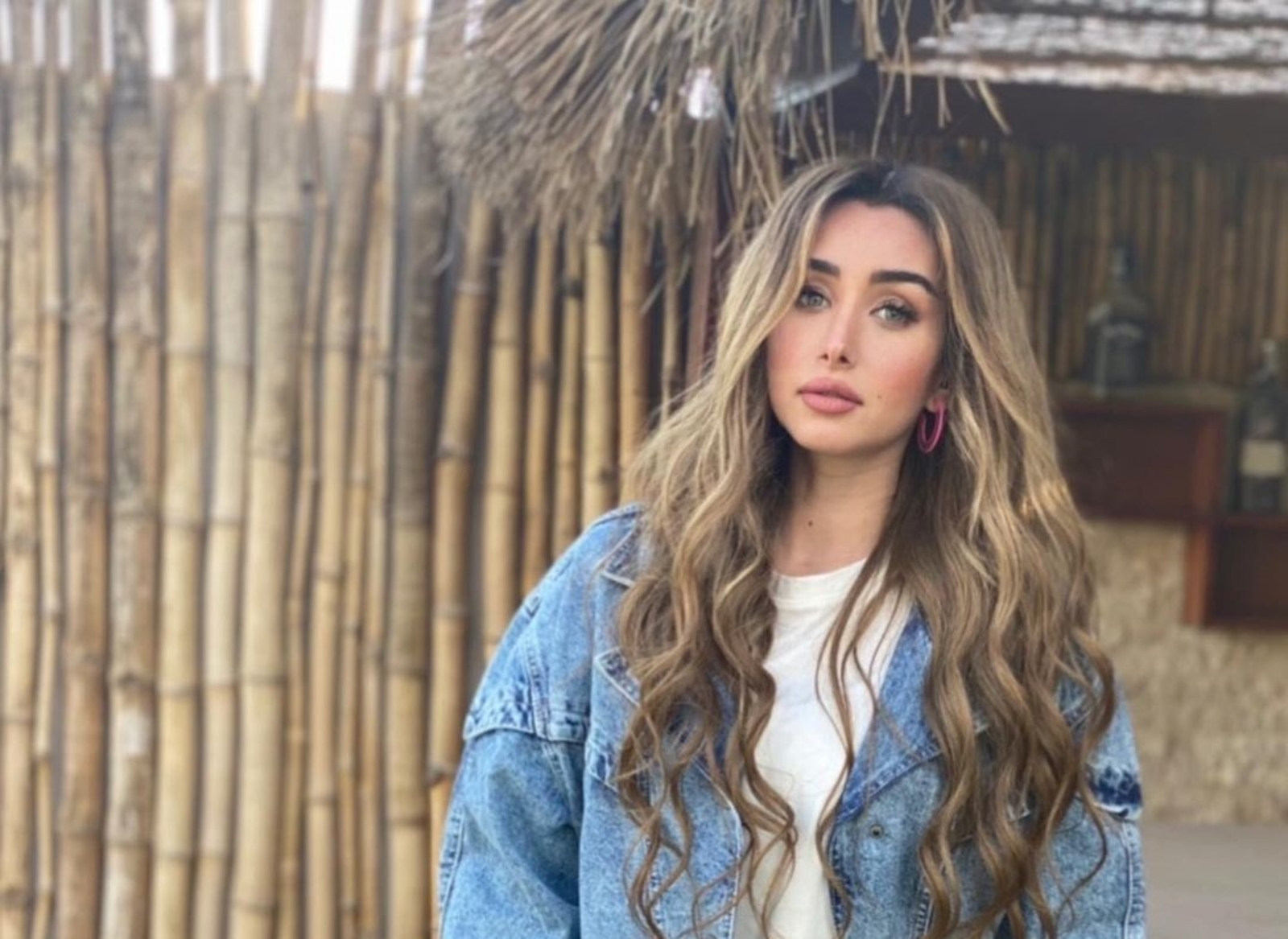 هنا الزاهد تكشف عن تعرضها لعملية نصب