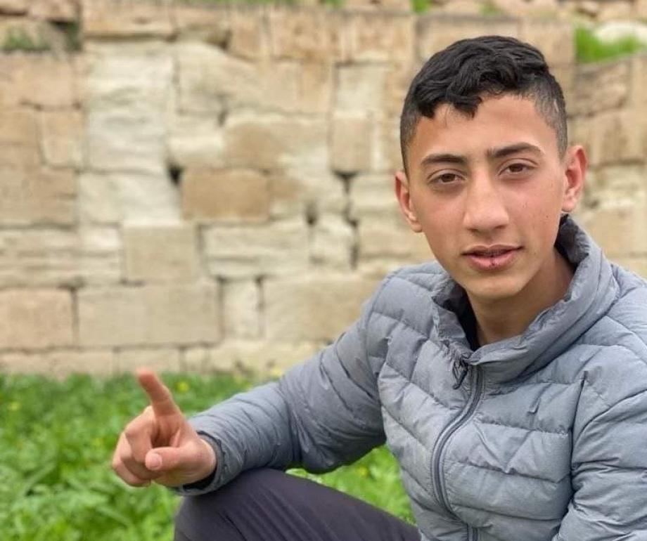 سلطات الاحتلال تبعد طفلاً عن القدس وتفرض عليه حبساً منزلي