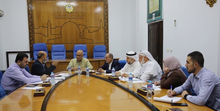 التشريعي: الاقتصادية تناقش عمل الهيئة العامة لتشجيع الاستثمار والمدن الصناعية
