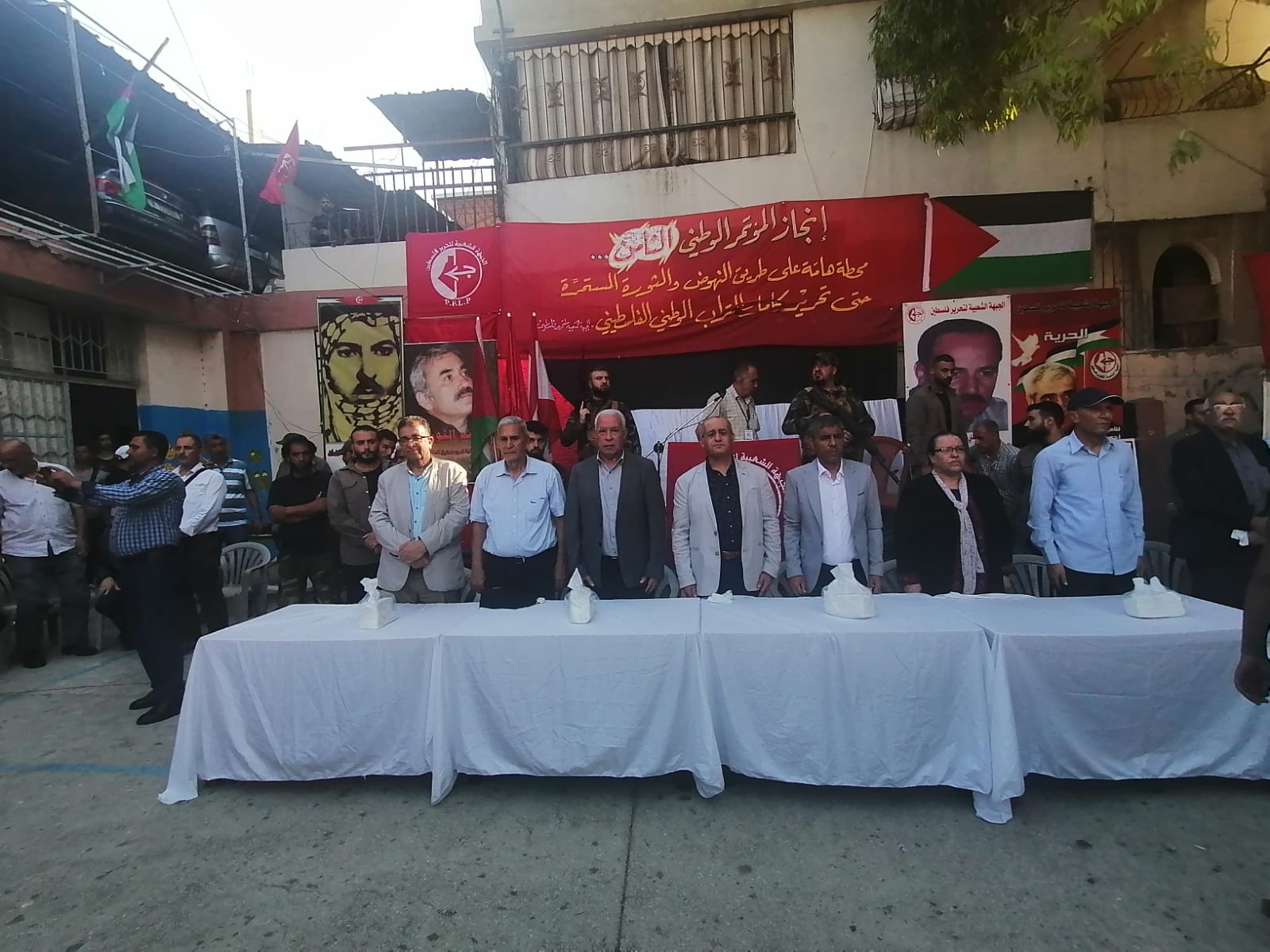 وفد من الشعبية يترأسه نائب الأمين العام جميل مزهر يزور مخيم شاتيلا