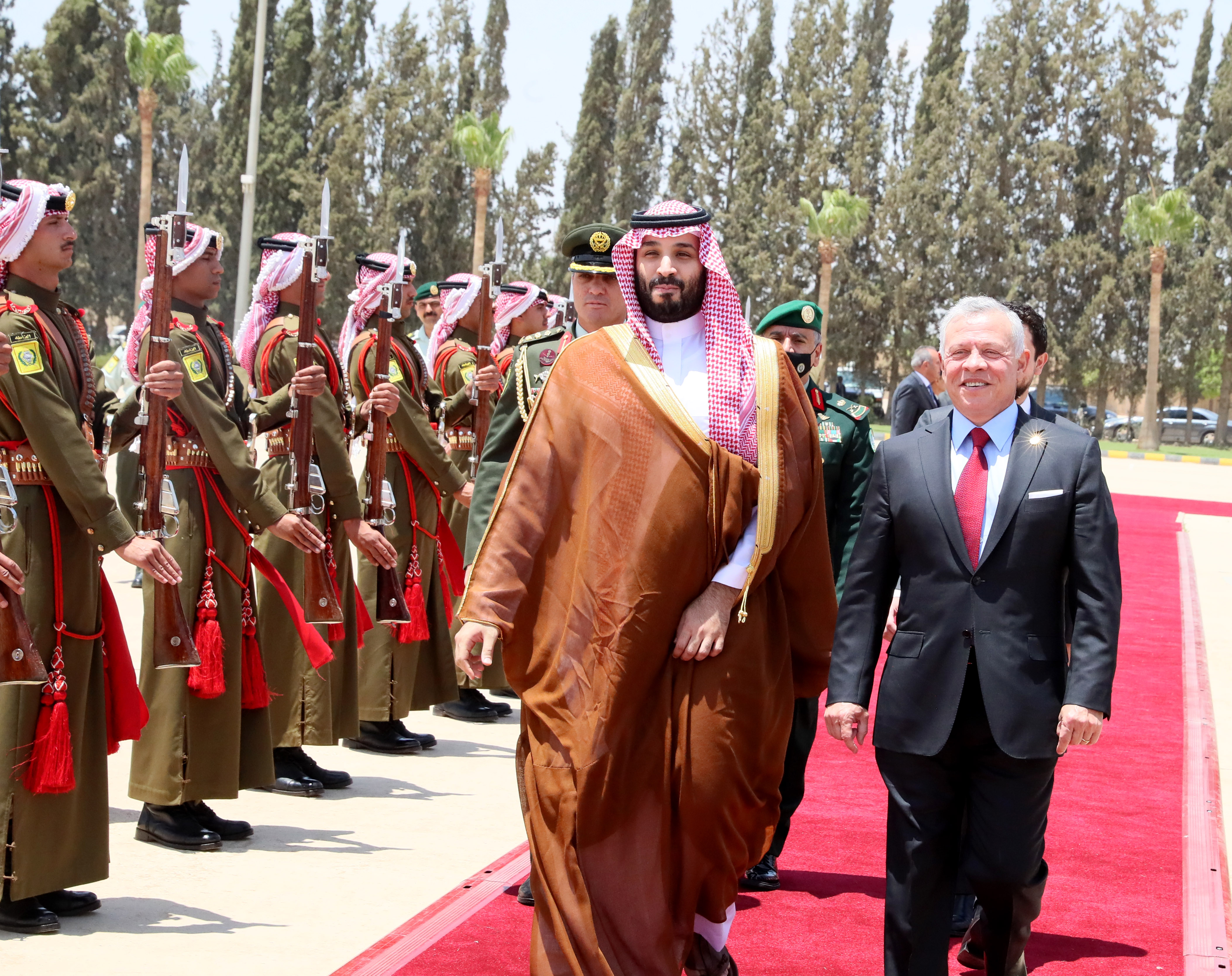 عقب زيارته للمملكة.. العاهل الأردني يوجه رسالة لولي العهد السعودي