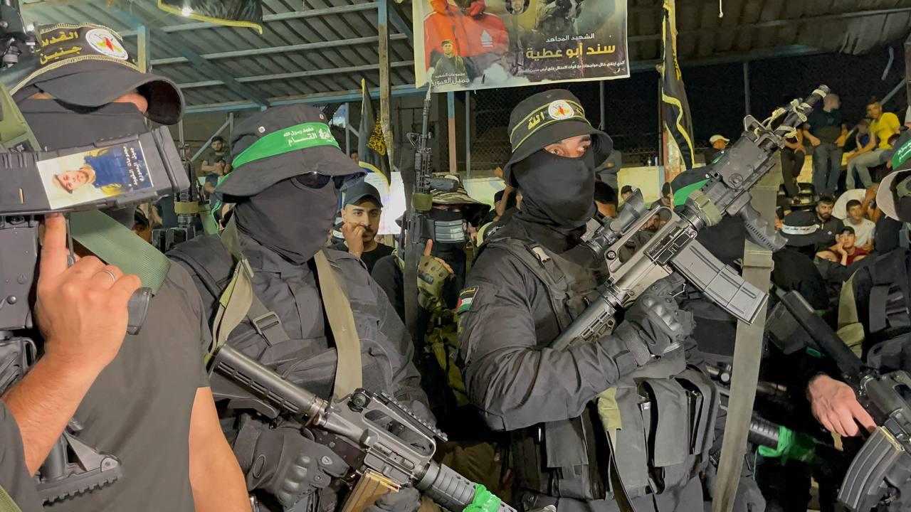 جنين: فصائل العمل الوطني والإسلامي تُنظم مهرجانًا تأبينيًا لعددٍ من الشهداء