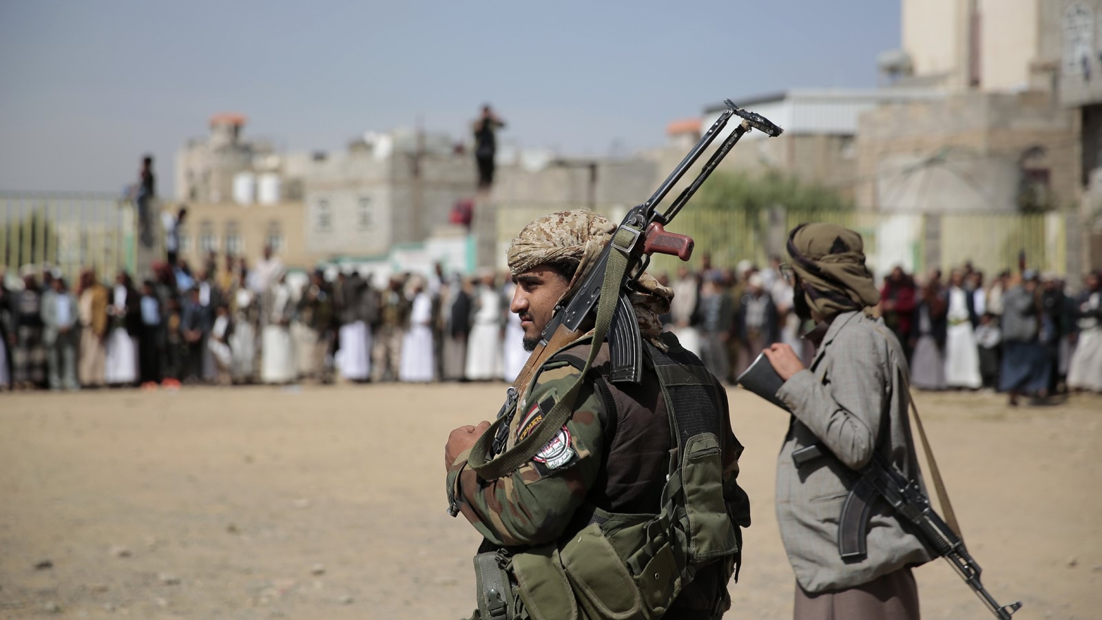 الحوثيون يعلنون استهداف "وزارة الدفاع الإسرائيلية" بمنطقة يافا بصاروخ بالستيّ من نوع "ذو الفقار"