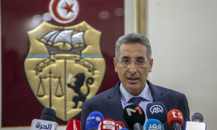 تونس: وفاة زوجة وزير الداخلية متأثرة بإصابتها في انفجار بمنزلها