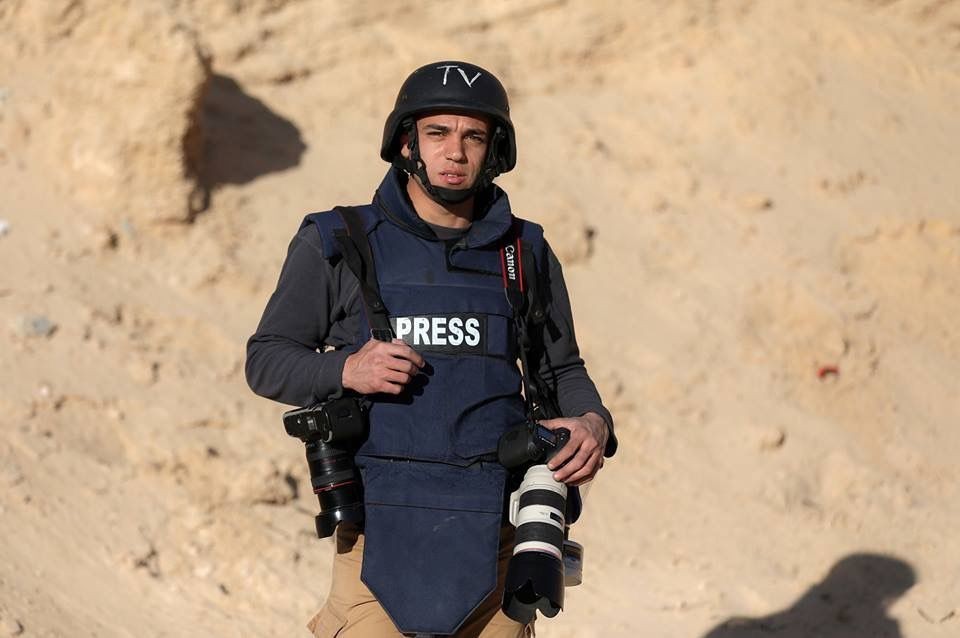 المصور داوود أبو الكاس يحصد المركز الثالث في مسابقة أنا انسان