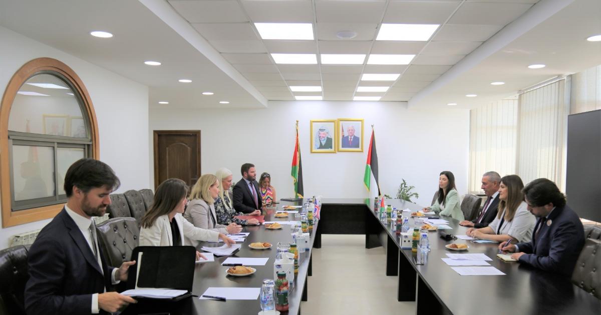الشيخ يتحدث عن الأزمة المالية للسلطة نتيجة سياسات الاحتلال المستمرة