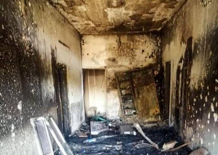 أجهزة الأمن السورية تحرق منزل فلسطيني في درعا