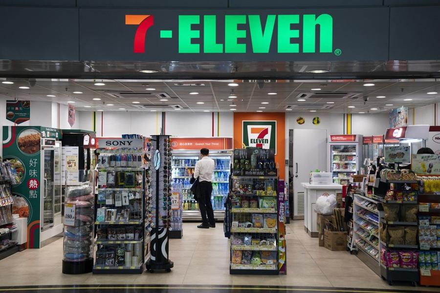 ضمن جهود محاربة التضخم.. متاجر 7-إليفن تُسرح 880 مديراً تنفيذياً في أمريكا