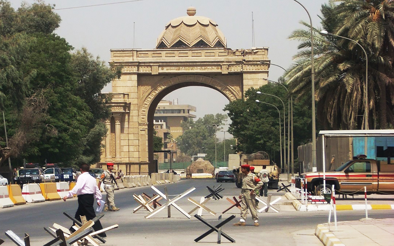 العراق.. إصابة 60 متظاهرا بالمنطقة الخضراء