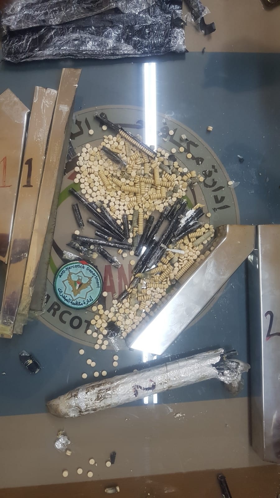 الشرطة: إحباط محاولة تهريب حبوب مخدرة في الخليل كانت في طريقها لغزة