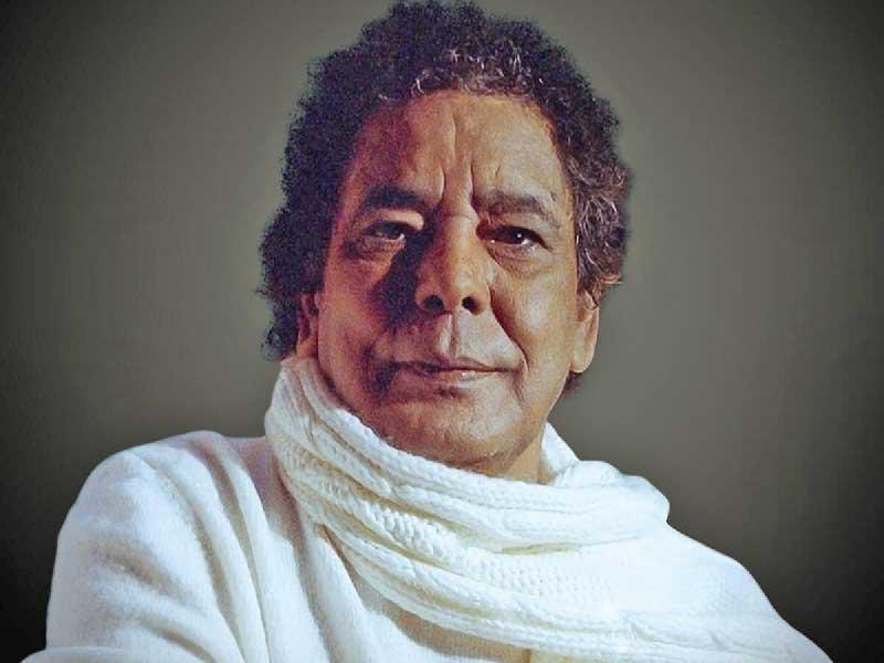 الليلة.. الكينج محمد منير يستعد لطرح أغنية للي