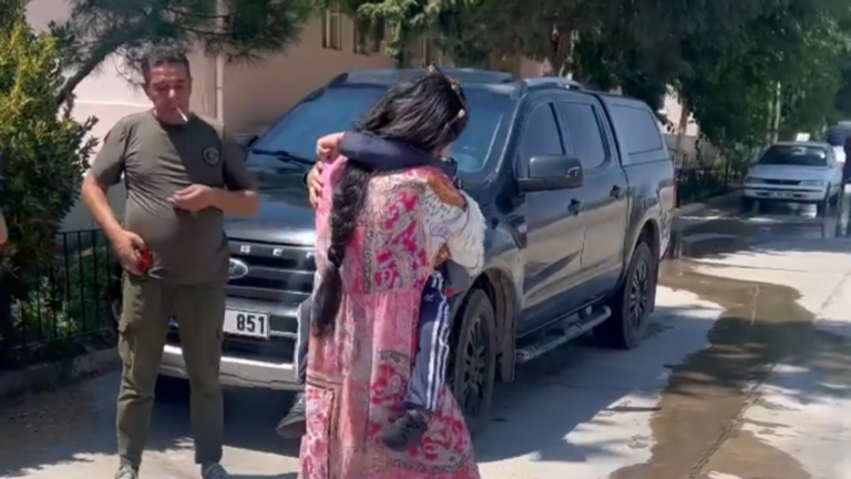 فيديو مؤثر.. مذيعة أردنية تستعيد طفلها بعد 20 يوماً من اختطافه