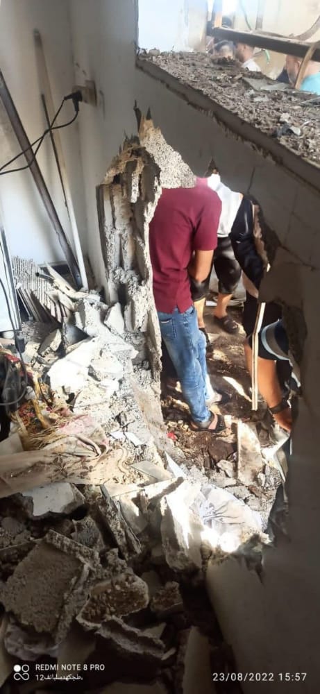 شهيد ومُصابة بانفجار داخل منزل في خان يونس