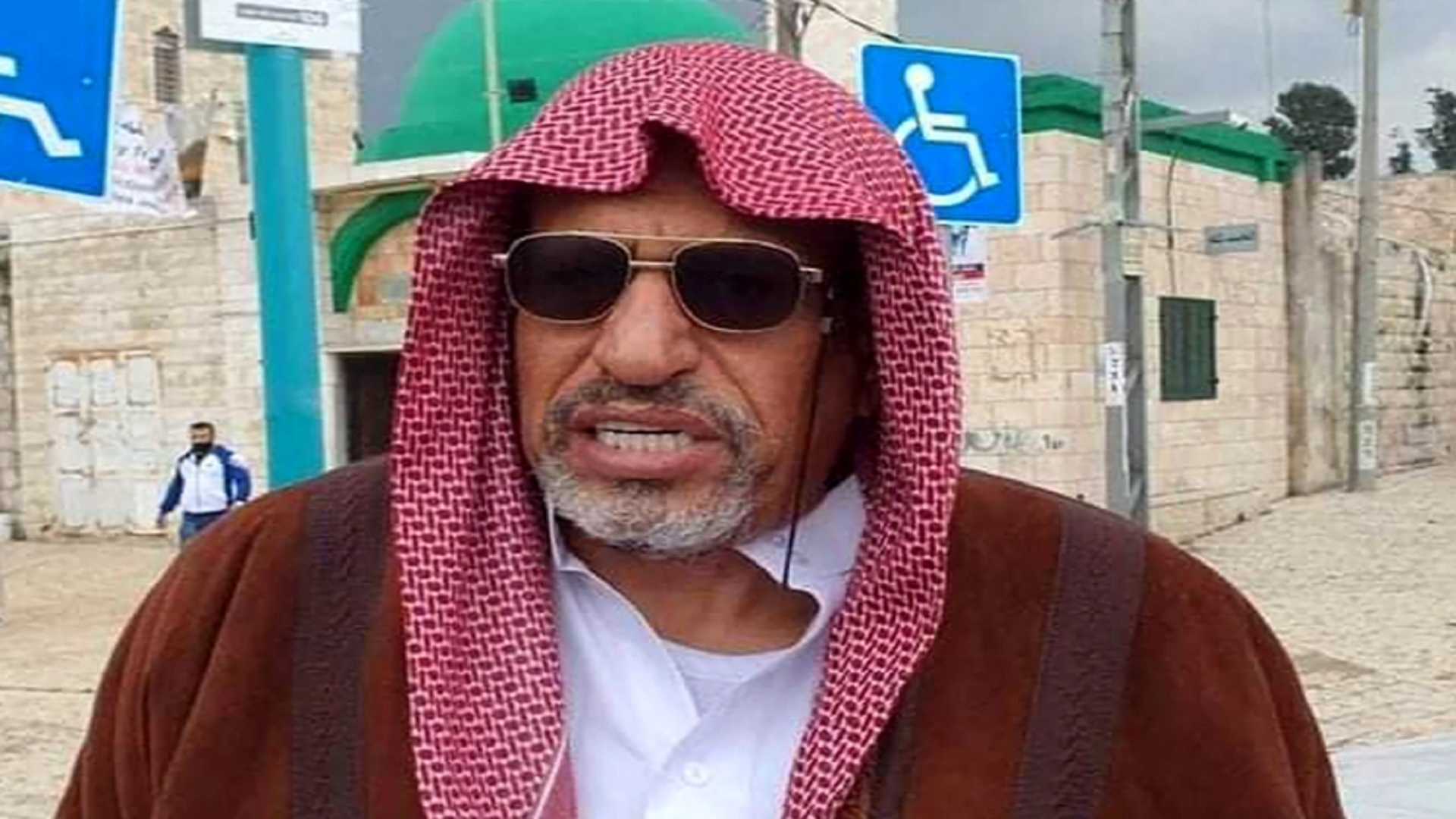 الشيخ يوسف الباز يواصل إضرابه عن الطعام في سجون الاحتلال