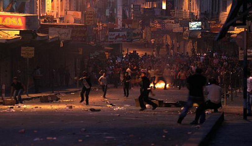 مصابون بالاختناق والرصاص الحي خلال مواجهات مع الاحتلال بمُدن الضفة الغربية
