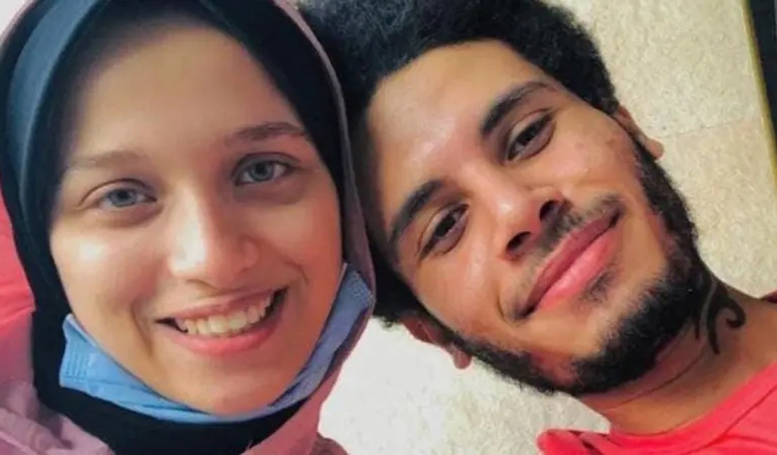 جريمة قتل نيرة تتكرر.. شاب يطعن طالبة أمام أبواب الجامعة