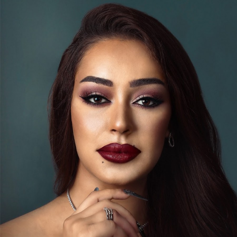 بعد منعها من الغناء.. ريم السواس تُهين نقيب الفنانين السوريين بأغنية