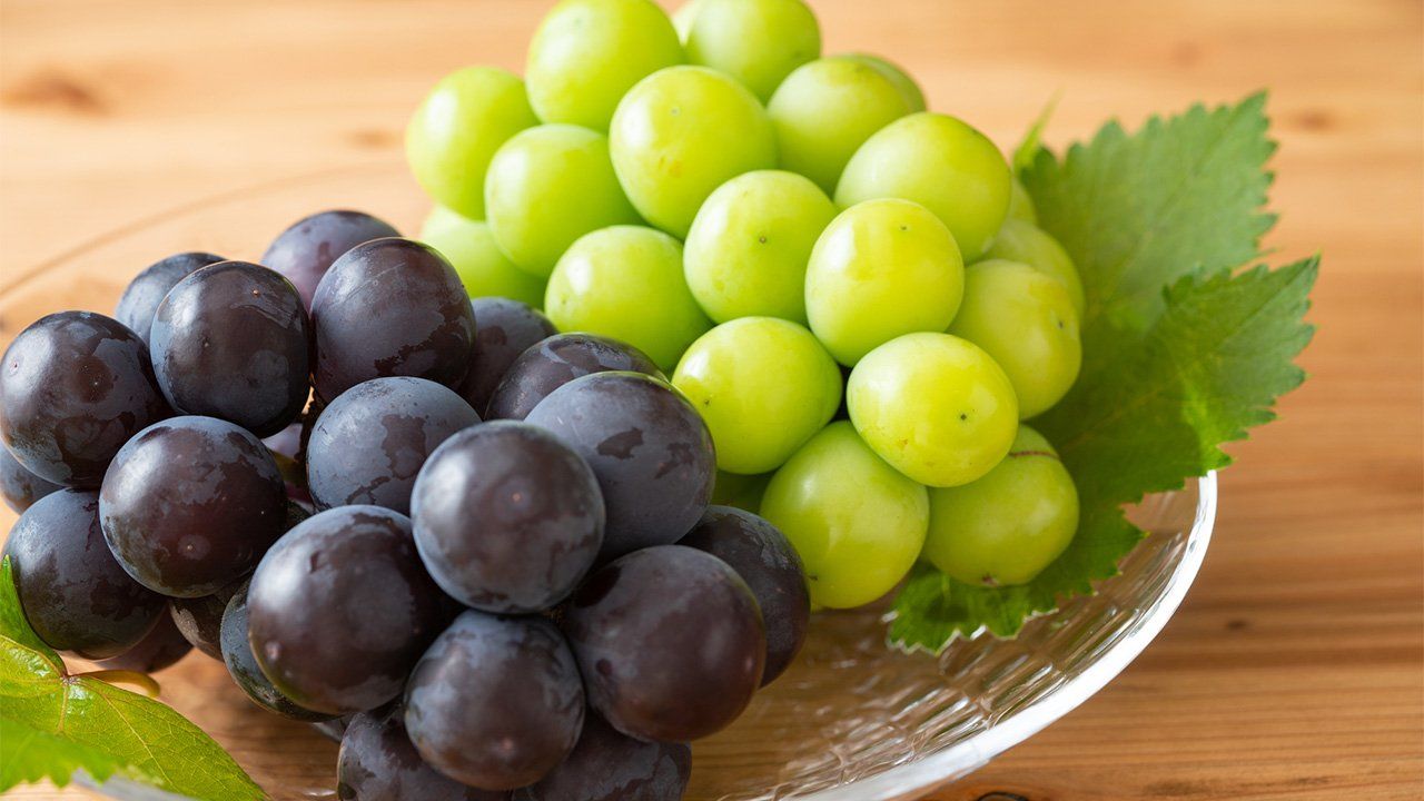 رغم فوائده الكبيرة.. هذه الفئات عليها تناول العنب بحذر