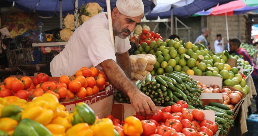 غزة: طالع قائمة الأسعار المحدثة للخضروات والفواكه واللحوم