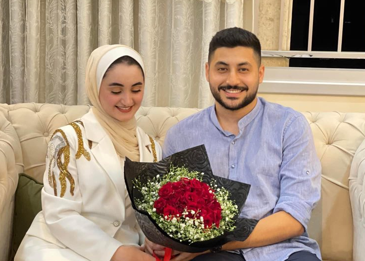 خطوبة أحمد الحناوي تُثير الجدل عبر مواقع التواصل الاجتماعي فمن خطيبته؟