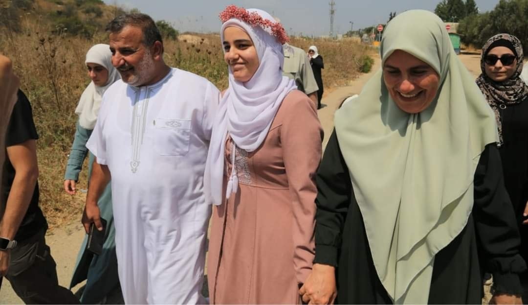 قوات الاحتلال تُفرج عن الطالبة آمنة اشتية من نابلس
