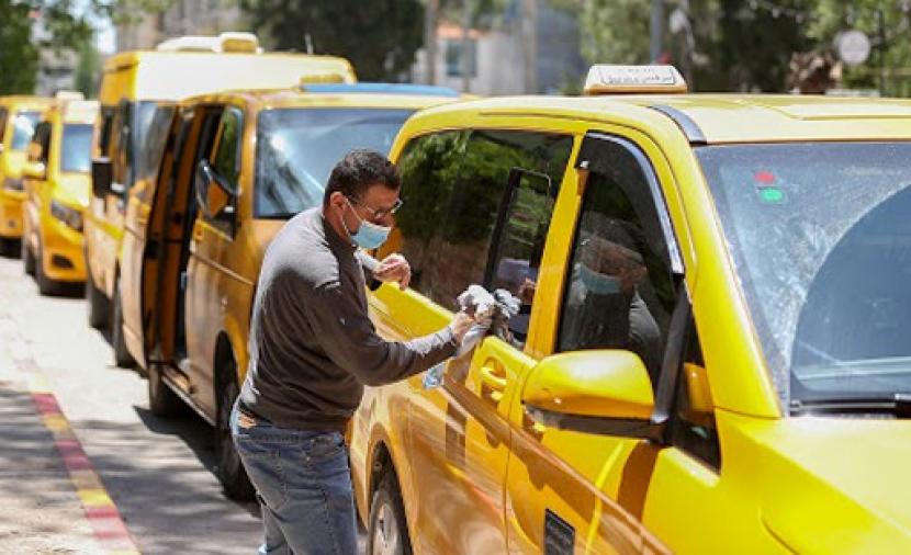 المواصلات بغزة تجدد حملة التخفيضات لمركبات العمومي