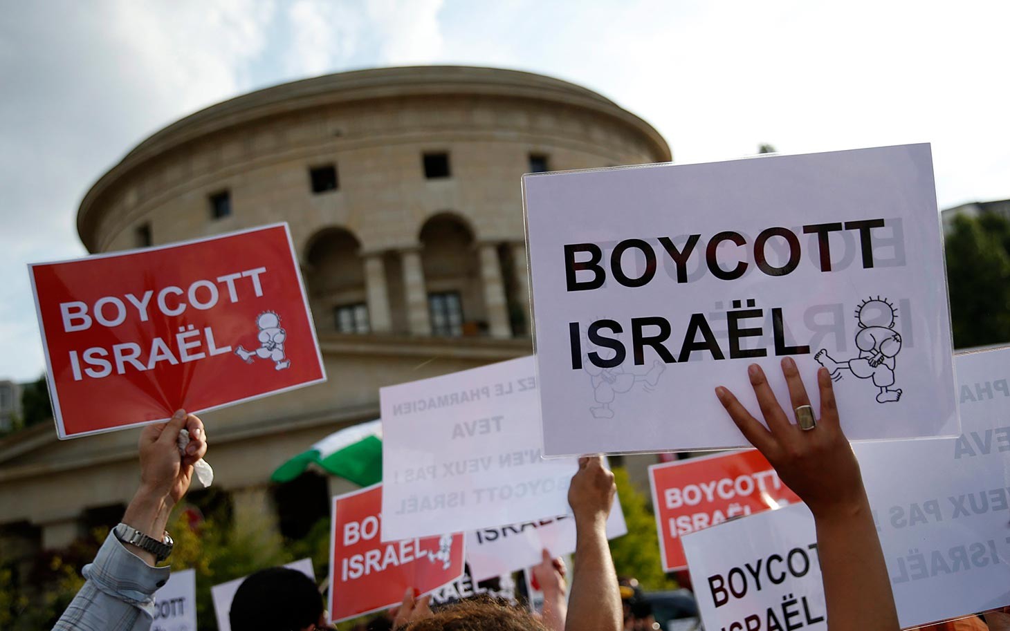استطلاع: غالبية طلاب الجامعات الأمريكية يؤيدون BDS ومقاطعة إسرائيل