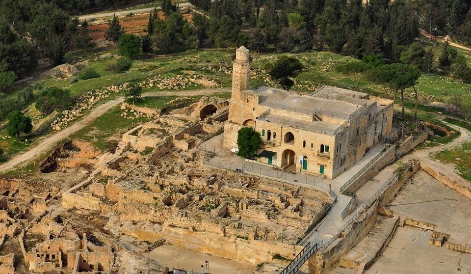 قرية النّبي صموئيل.. شرفة فلسطينية مطلة على القدس تُهددها أسفار العهد القديم