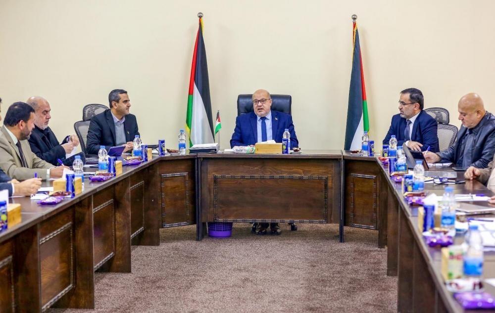 لجنة متابعة العمل الحكومي تؤكد جاهزيتها لتسهيل عقد الانتخابات المحلية بغزة