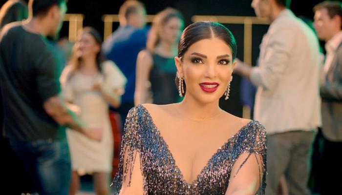 بمراحله المتقدّمة.. إصابة الفنانة دينا حايك بسرطان الثدي