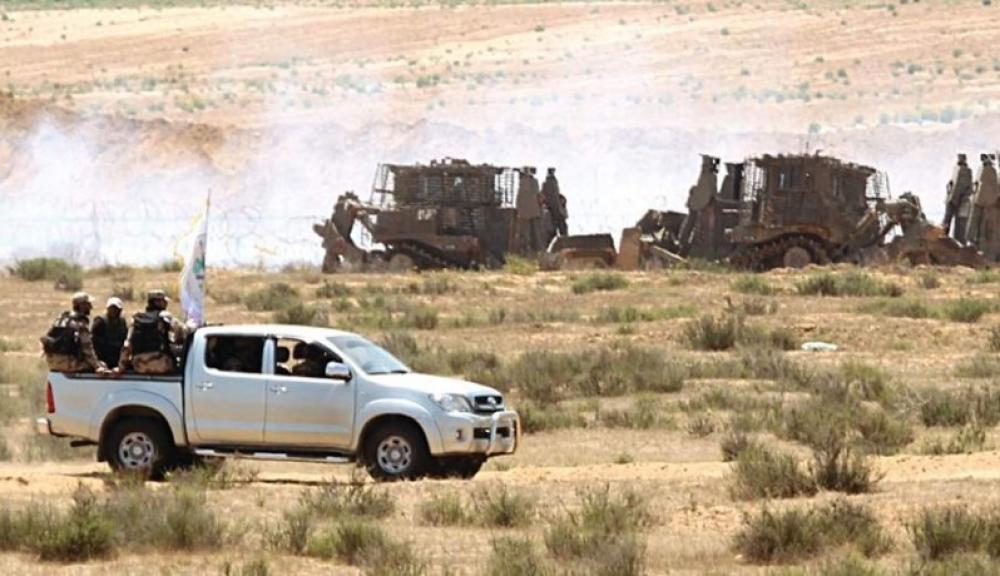 دير البلح: الاحتلال يُطلق قنابل الغاز المسيل للدموع تجاه حماة الثغور