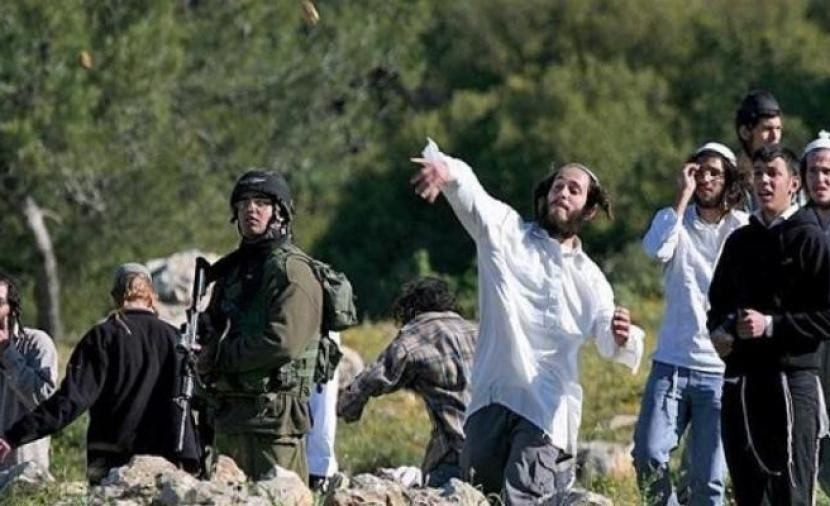 مستوطنون يهاجمون منازل وممتلكات المواطنين في بيت لحم