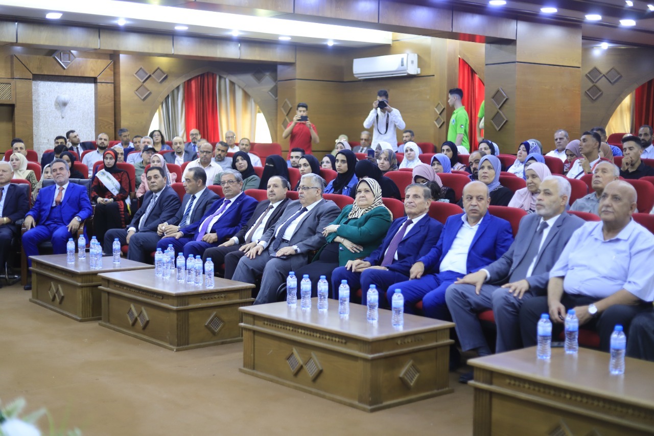الطالبة حنين زعرب