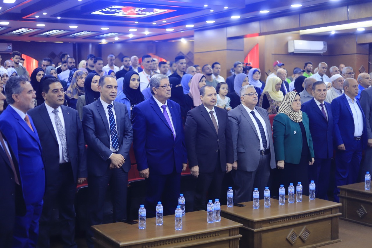 الطالبة حنين زعرب