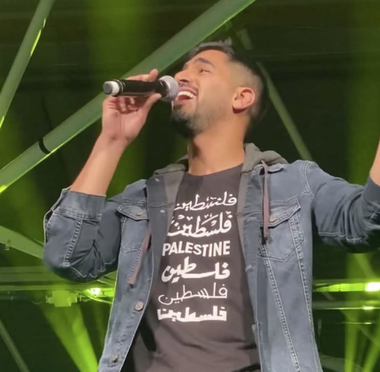 الفنان حمود الخضر يخطف الأنظار بمهرجان فلسطين في بريطانيا