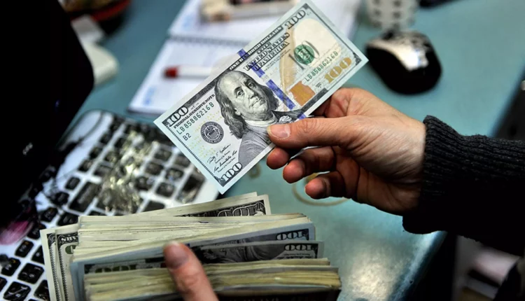 انخفاض حاد في سعر الدولار مقابل الشيكل