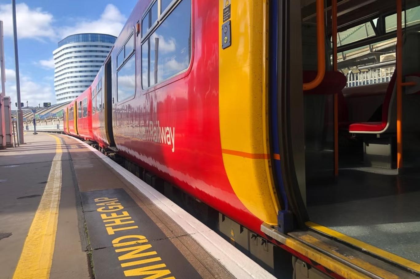 مع انتهاء الحداد.. إضراب السكك الحديدة يتصدر واجهة بريطانيا